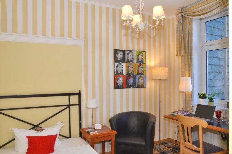 Hotel Schieferhof - Glaslust ノイウハウス・アム・レンヴェーク エクステリア 写真